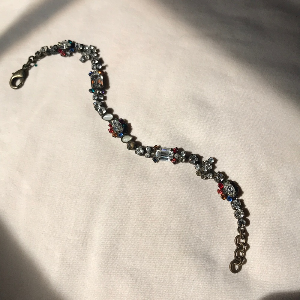 Elegant subtle rainbow Sorrelli Bracelet